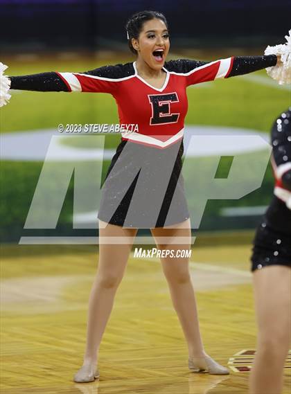 Thumbnail 2 in Elizabeth CHSAA Spirit Poms photogallery.