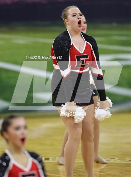 Thumbnail 1 in Elizabeth CHSAA Spirit Poms photogallery.