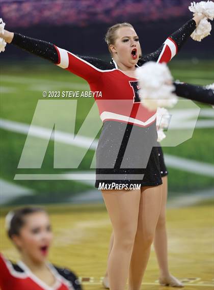 Thumbnail 1 in Elizabeth CHSAA Spirit Poms photogallery.