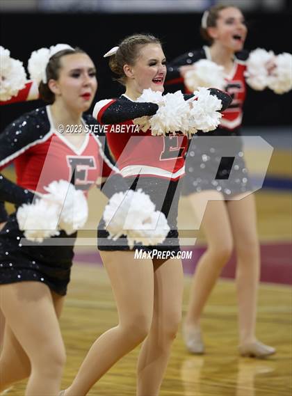 Thumbnail 1 in Elizabeth CHSAA Spirit Poms photogallery.