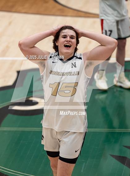 Thumbnail 1 in Noblesville @ Lawrence North photogallery.