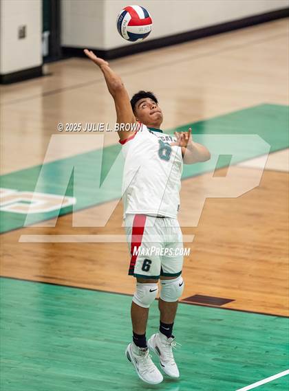Thumbnail 3 in Noblesville @ Lawrence North photogallery.