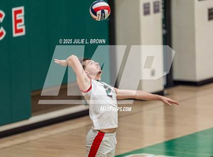 Thumbnail 1 in Noblesville @ Lawrence North photogallery.