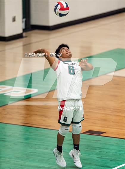 Thumbnail 2 in Noblesville @ Lawrence North photogallery.