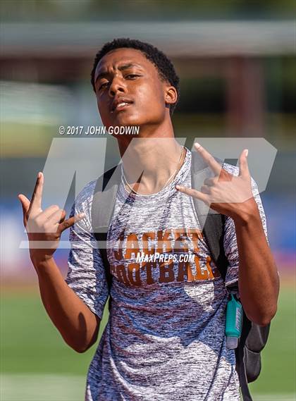 Thumbnail 2 in Alvin Freshman White vs Pearland Freshmen photogallery.