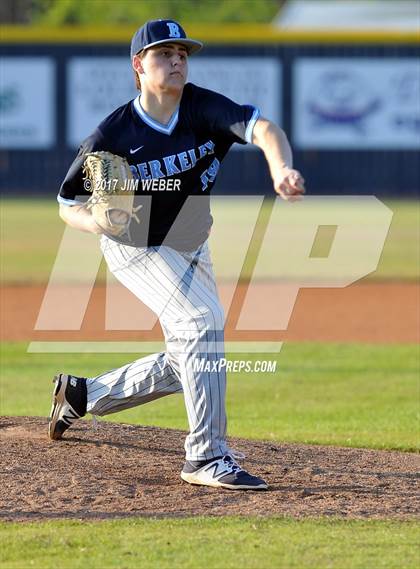 Thumbnail 3 in Pasco vs. Berkeley Prep photogallery.