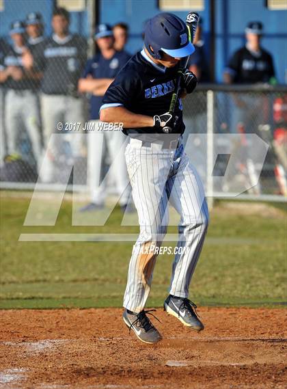 Thumbnail 2 in Pasco vs. Berkeley Prep photogallery.