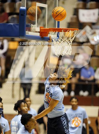 Thumbnail 3 in Calhoun vs Thorsby (AHSAA 2A Regional Final) photogallery.