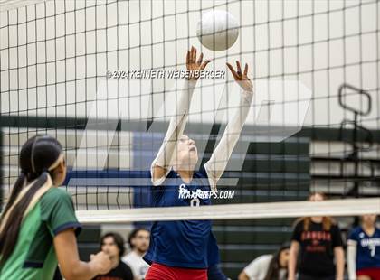 Thumbnail 3 in Sanger @ El Diamante photogallery.