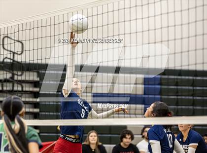 Thumbnail 1 in Sanger @ El Diamante photogallery.