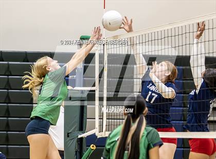 Thumbnail 2 in Sanger @ El Diamante photogallery.