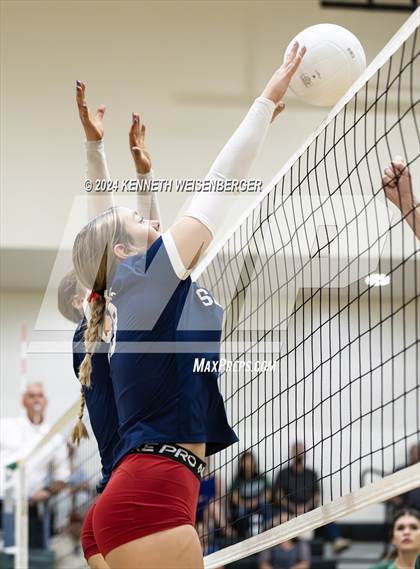 Thumbnail 2 in Sanger @ El Diamante photogallery.