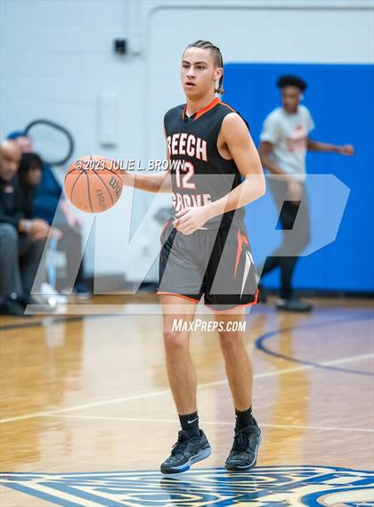 Thumbnail 2 in Beech Grove @ Indianapolis Bishop Chatard photogallery.