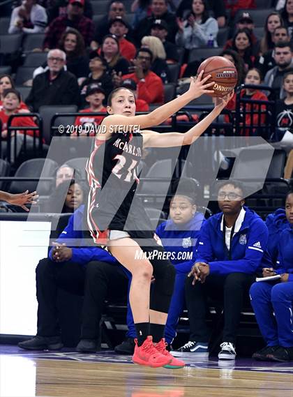 Thumbnail 3 in McFarland vs. Oakland (CIF State D3 Final) photogallery.
