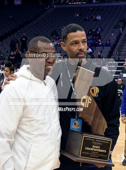 Thumbnail 3 in McFarland vs. Oakland (CIF State D3 Final) photogallery.