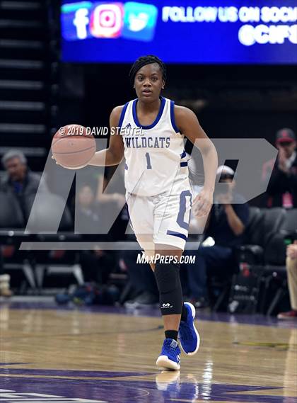 Thumbnail 1 in McFarland vs. Oakland (CIF State D3 Final) photogallery.