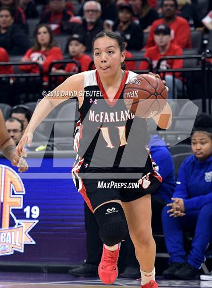 Thumbnail 1 in McFarland vs. Oakland (CIF State D3 Final) photogallery.