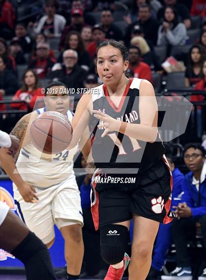 Thumbnail 2 in McFarland vs. Oakland (CIF State D3 Final) photogallery.
