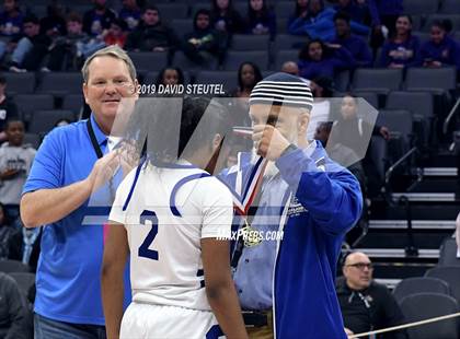 Thumbnail 1 in McFarland vs. Oakland (CIF State D3 Final) photogallery.
