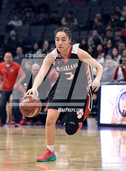 Thumbnail 1 in McFarland vs. Oakland (CIF State D3 Final) photogallery.