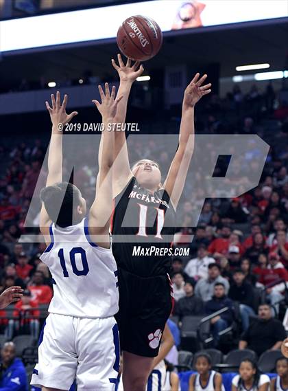 Thumbnail 1 in McFarland vs. Oakland (CIF State D3 Final) photogallery.
