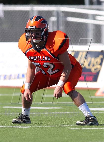 Thumbnail 2 in Fruitland vs. Casa Roble (Football for Families) photogallery.
