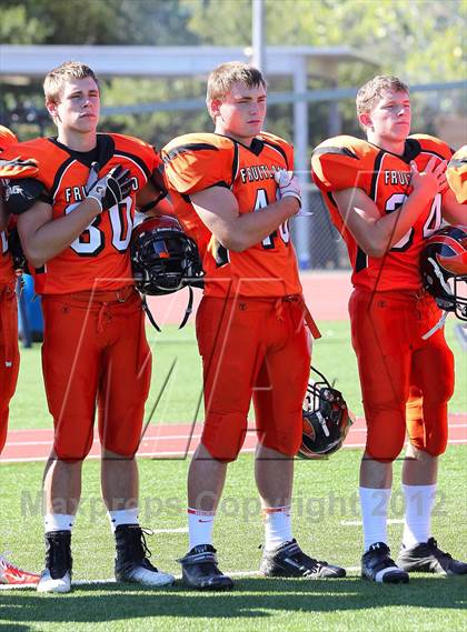 Thumbnail 2 in Fruitland vs. Casa Roble (Football for Families) photogallery.