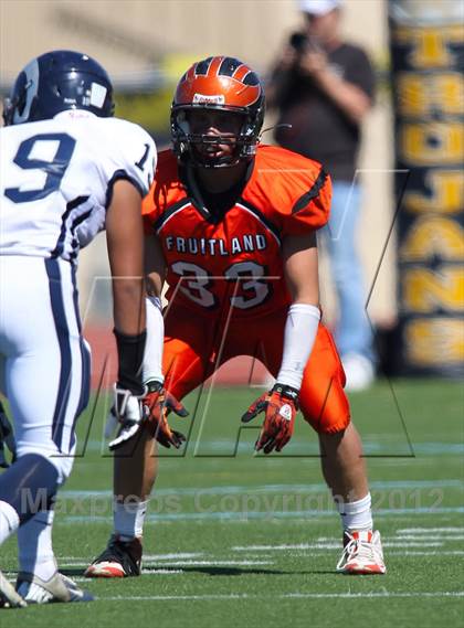 Thumbnail 2 in Fruitland vs. Casa Roble (Football for Families) photogallery.