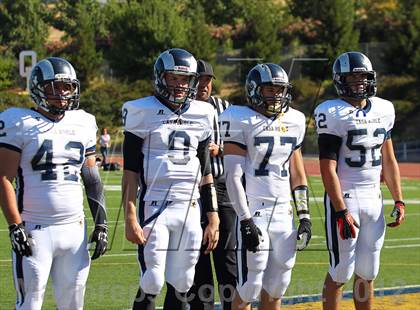 Thumbnail 1 in Fruitland vs. Casa Roble (Football for Families) photogallery.
