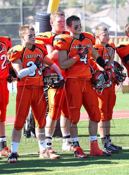 Thumbnail 3 in Fruitland vs. Casa Roble (Football for Families) photogallery.