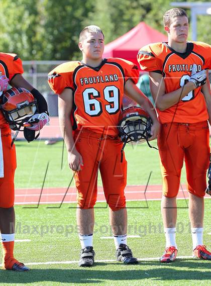 Thumbnail 1 in Fruitland vs. Casa Roble (Football for Families) photogallery.