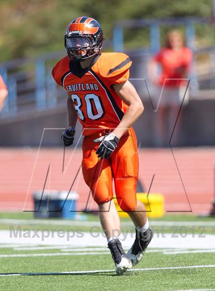 Thumbnail 1 in Fruitland vs. Casa Roble (Football for Families) photogallery.