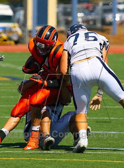 Thumbnail 1 in Fruitland vs. Casa Roble (Football for Families) photogallery.
