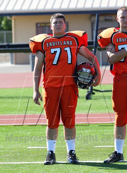 Thumbnail 2 in Fruitland vs. Casa Roble (Football for Families) photogallery.