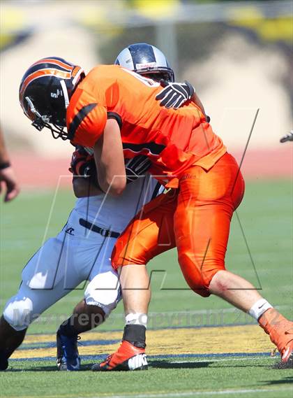 Thumbnail 3 in Fruitland vs. Casa Roble (Football for Families) photogallery.