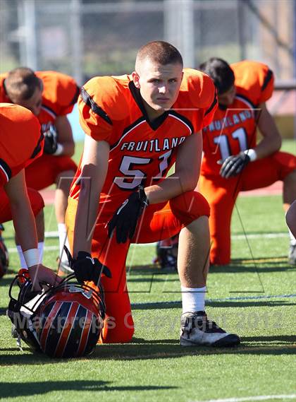 Thumbnail 1 in Fruitland vs. Casa Roble (Football for Families) photogallery.