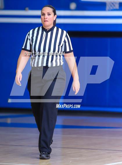 Thumbnail 1 in Palisades vs. Arleta (El Camino Real Holiday Tournament) photogallery.