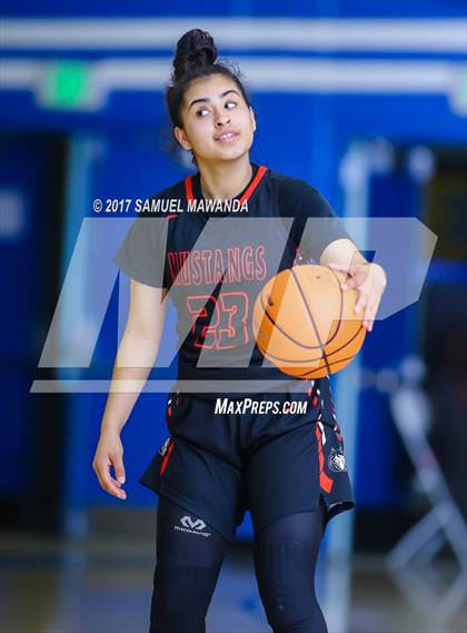 Thumbnail 1 in Palisades vs. Arleta (El Camino Real Holiday Tournament) photogallery.