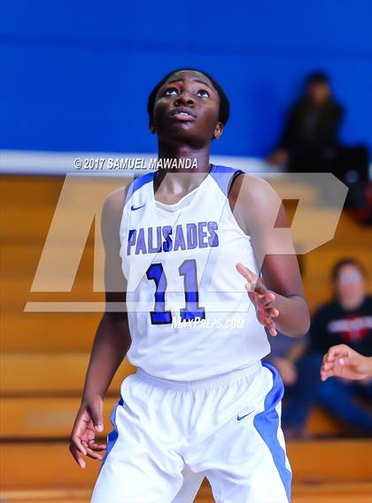 Thumbnail 3 in Palisades vs. Arleta (El Camino Real Holiday Tournament) photogallery.