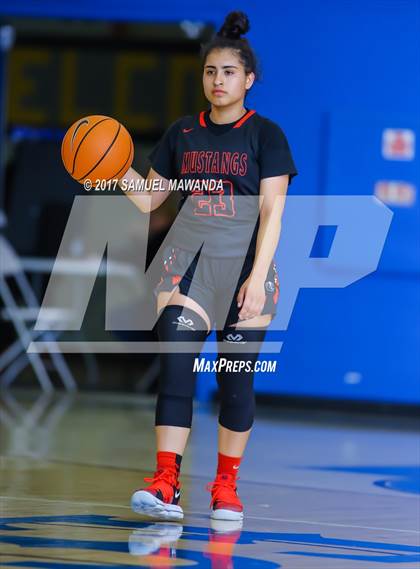 Thumbnail 3 in Palisades vs. Arleta (El Camino Real Holiday Tournament) photogallery.