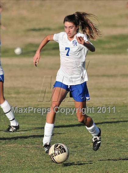 Thumbnail 3 in Stockdale vs Santa Margarita (Excalibur) photogallery.