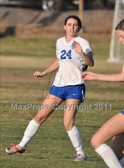 Thumbnail 2 in Stockdale vs Santa Margarita (Excalibur) photogallery.