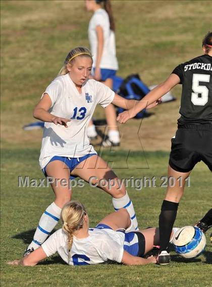 Thumbnail 2 in Stockdale vs Santa Margarita (Excalibur) photogallery.