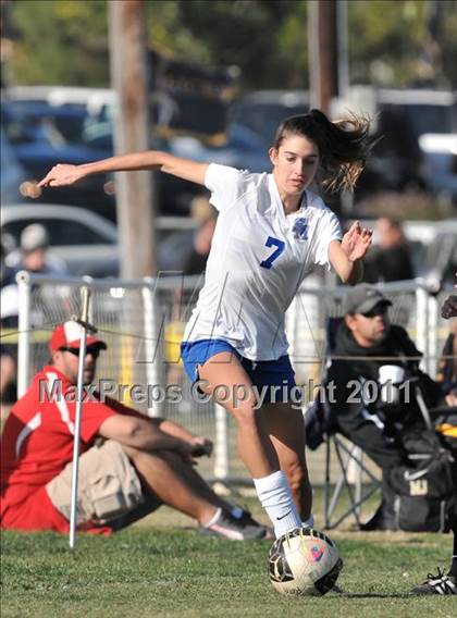 Thumbnail 1 in Stockdale vs Santa Margarita (Excalibur) photogallery.