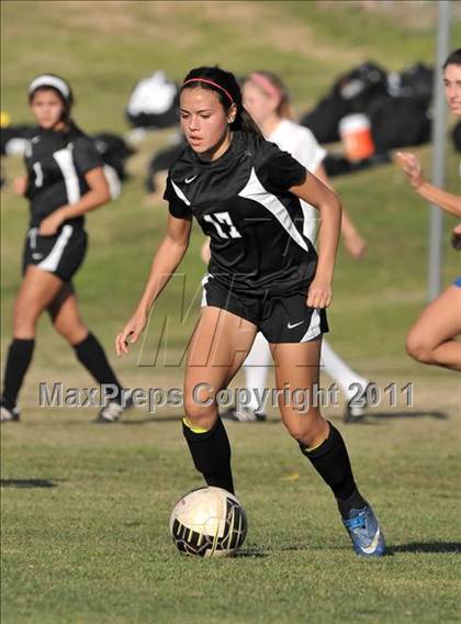 Thumbnail 2 in Stockdale vs Santa Margarita (Excalibur) photogallery.