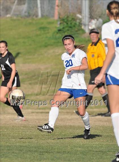 Thumbnail 3 in Stockdale vs Santa Margarita (Excalibur) photogallery.