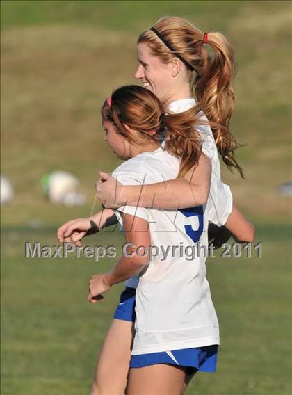 Thumbnail 3 in Stockdale vs Santa Margarita (Excalibur) photogallery.