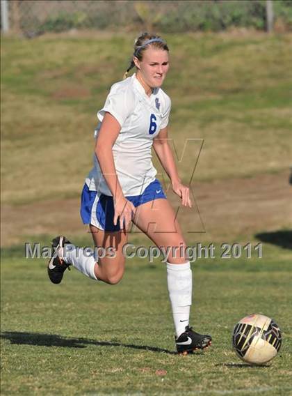 Thumbnail 3 in Stockdale vs Santa Margarita (Excalibur) photogallery.