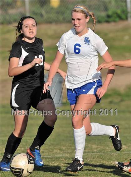 Thumbnail 1 in Stockdale vs Santa Margarita (Excalibur) photogallery.