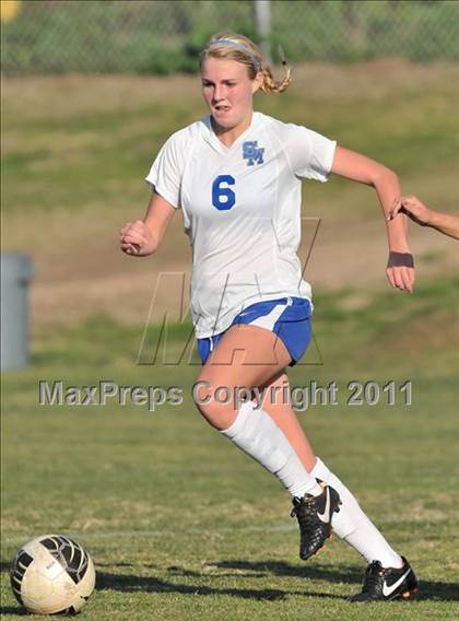 Thumbnail 3 in Stockdale vs Santa Margarita (Excalibur) photogallery.